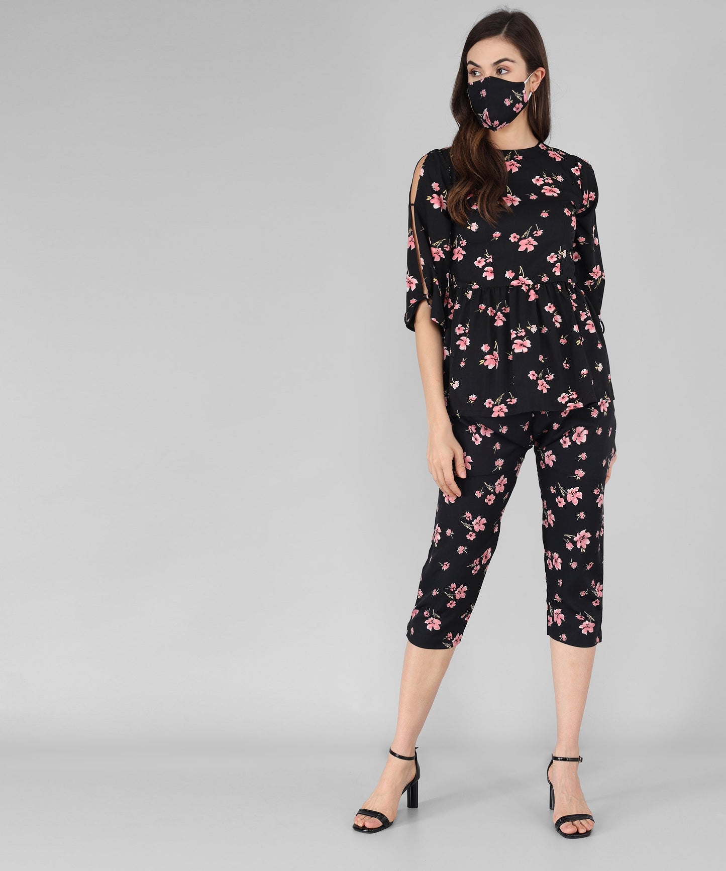 Top and Capri Set RUDRAAKSHA