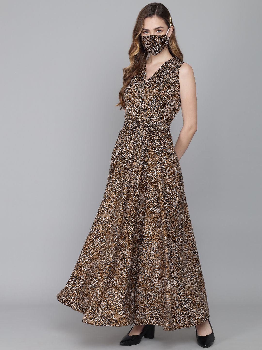 Rudraaksha women stylish crepe printed maxi dress