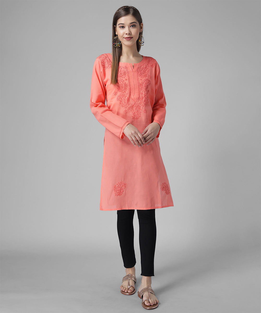 women chikankari kurti