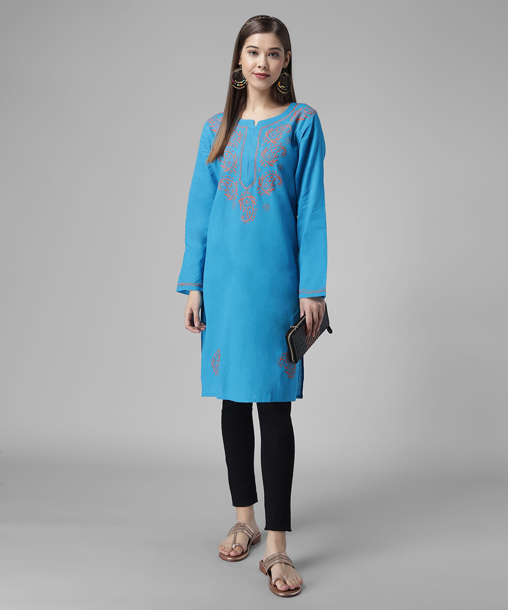 women chikankari kurti
