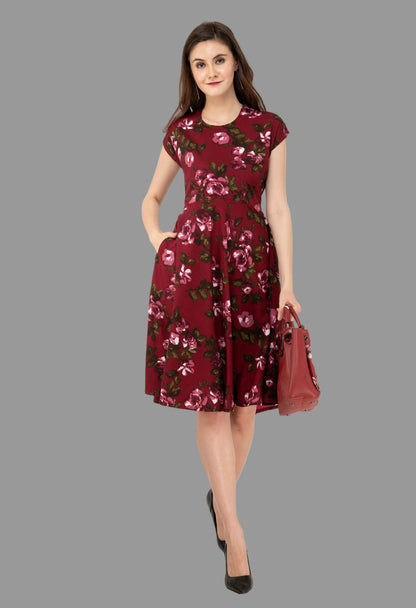 Women’s Floral Fit & Flare Dress – Elegant Casual Wear