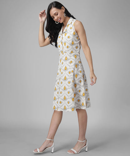 Stylish Knee-Length Day Dress with Pockets and Tie-Up Waist RUDRAAKSHA