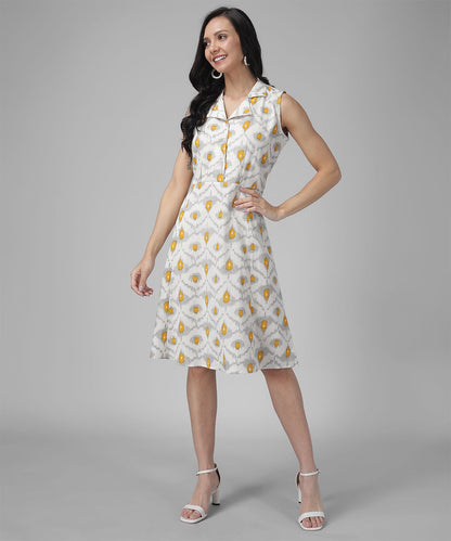 Stylish Knee-Length Day Dress with Pockets and Tie-Up Waist RUDRAAKSHA