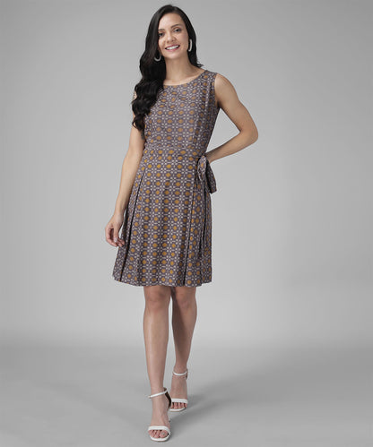 Stylish Knee-Length Day Dress with Pockets and Tie-Up Waist RUDRAAKSHA